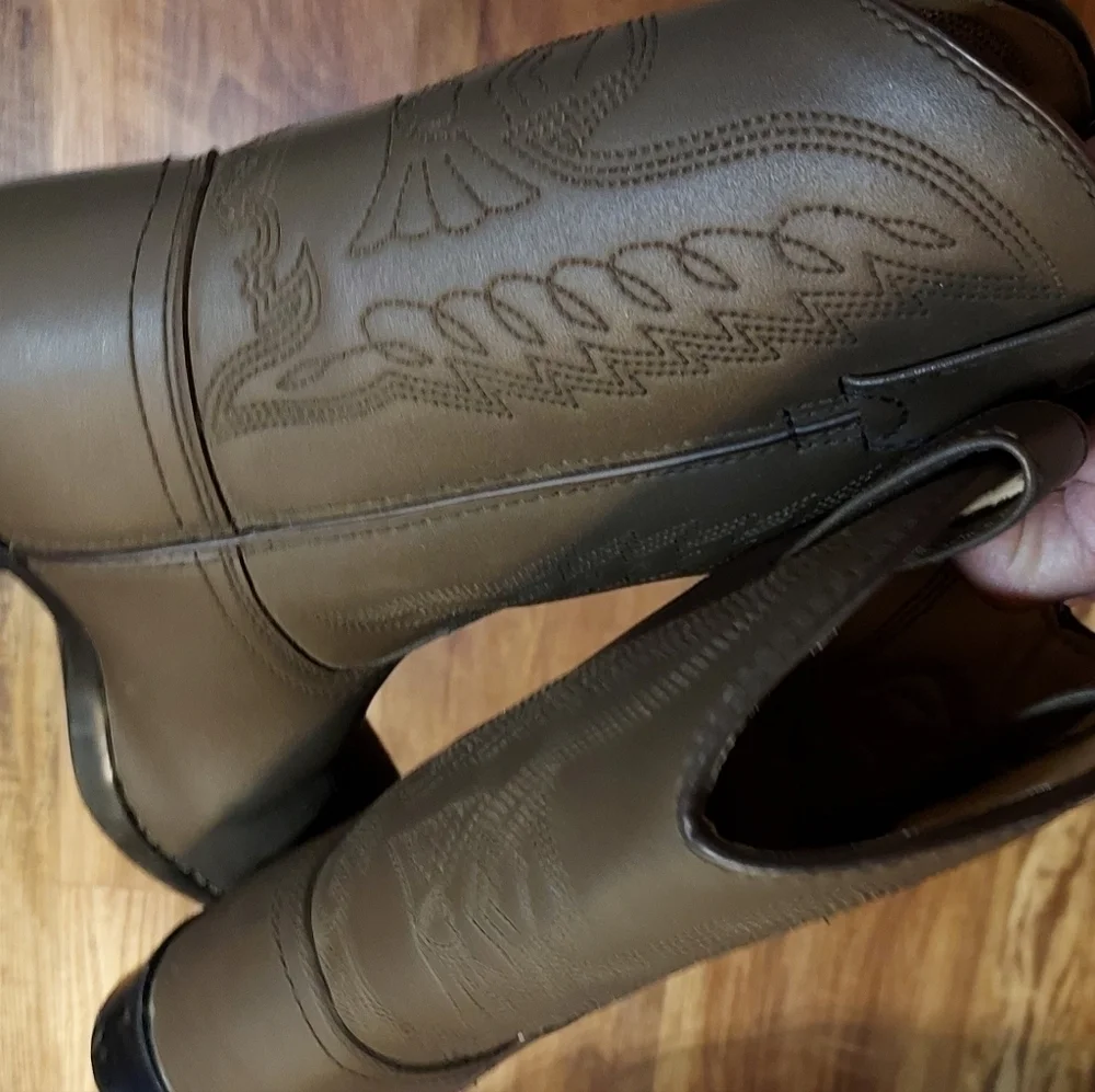 Durango Cowboy boots 2D tan